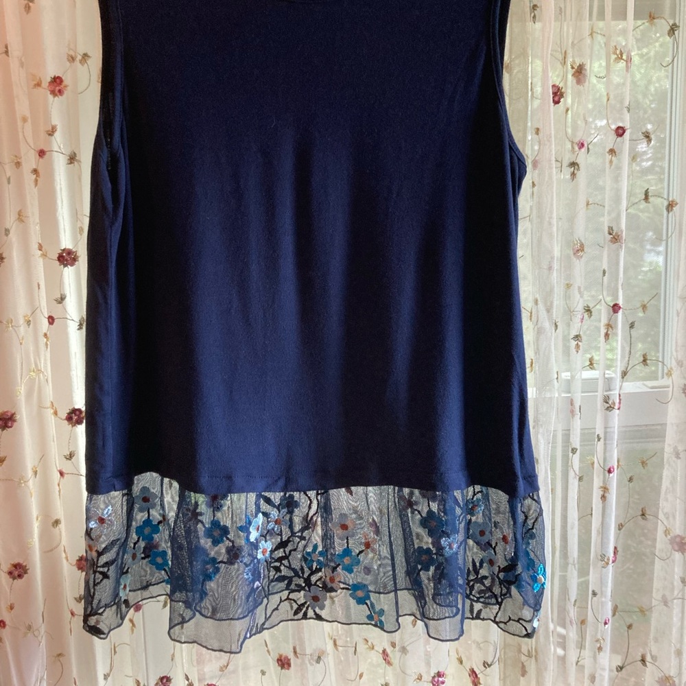 Zac and Cami blue knit blouse with floral embroidr